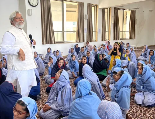 Dr. Rajendra Singh’s Interactions with School Students at Nashik